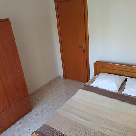 1 Bedroom In *