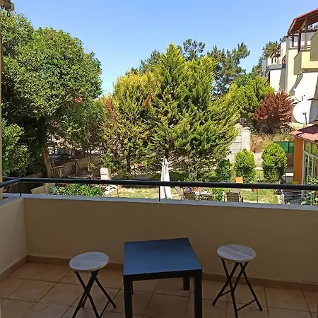 1 Bedroom In Apartment Nea Kallikrateia